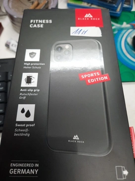 Black Rock Fitness Casing untuk Apple iPhone 12/12 Pro Black